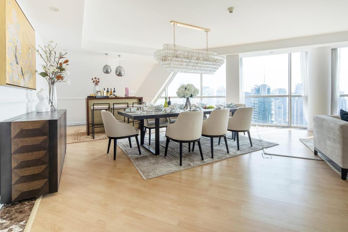 Frank Porter - Marina Terrace Tower Apartment Dubai