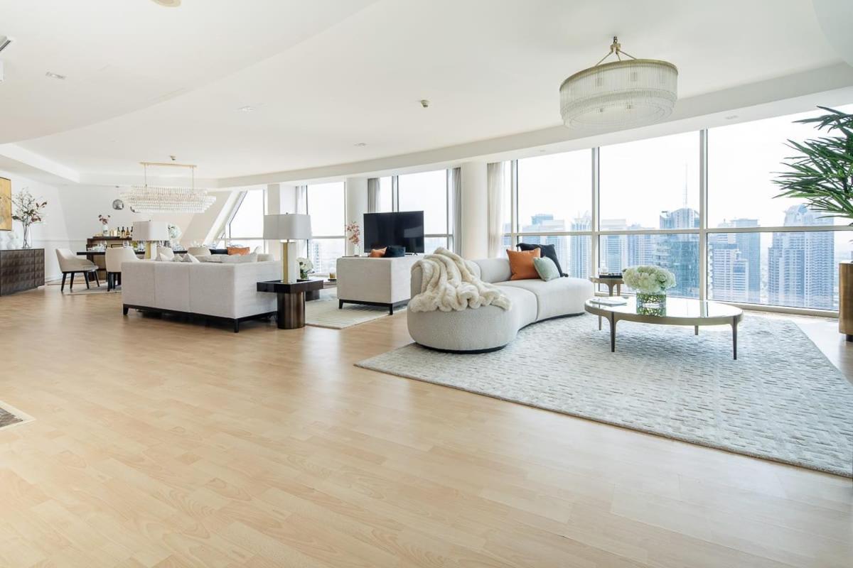 Frank Porter - Marina Terrace Tower Apartment