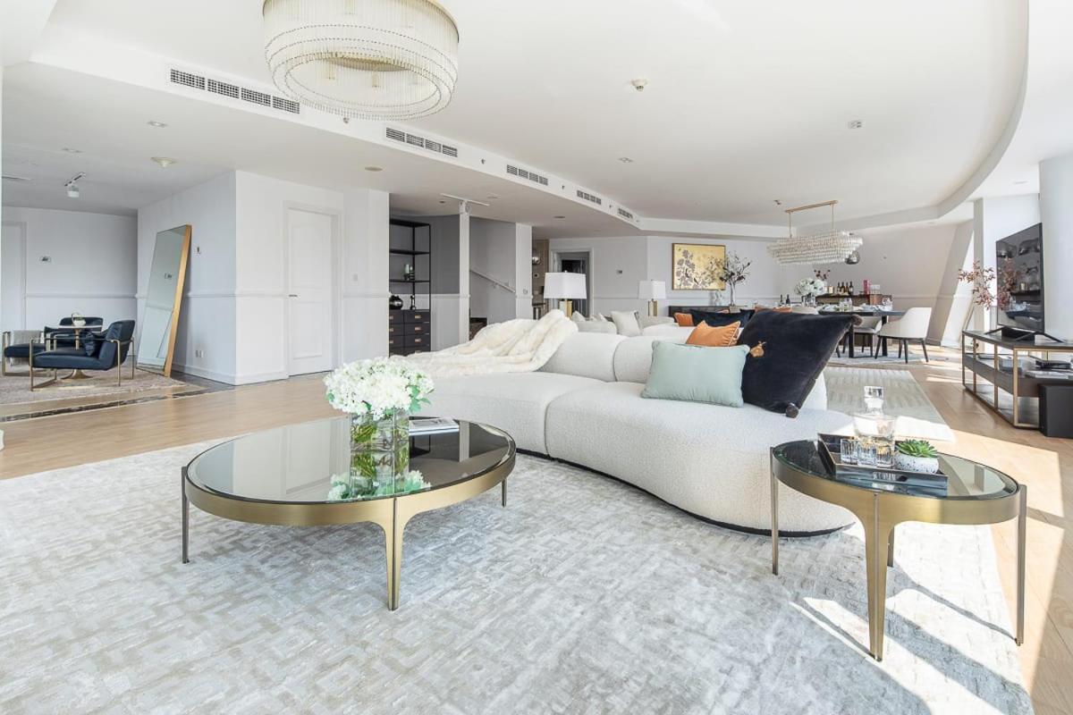 Frank Porter - Marina Terrace Tower Dubai