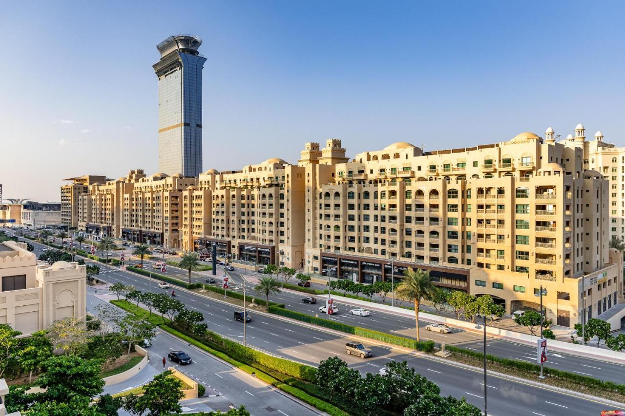 Apartment In Fairmont South Palm Jumeirah Dubai