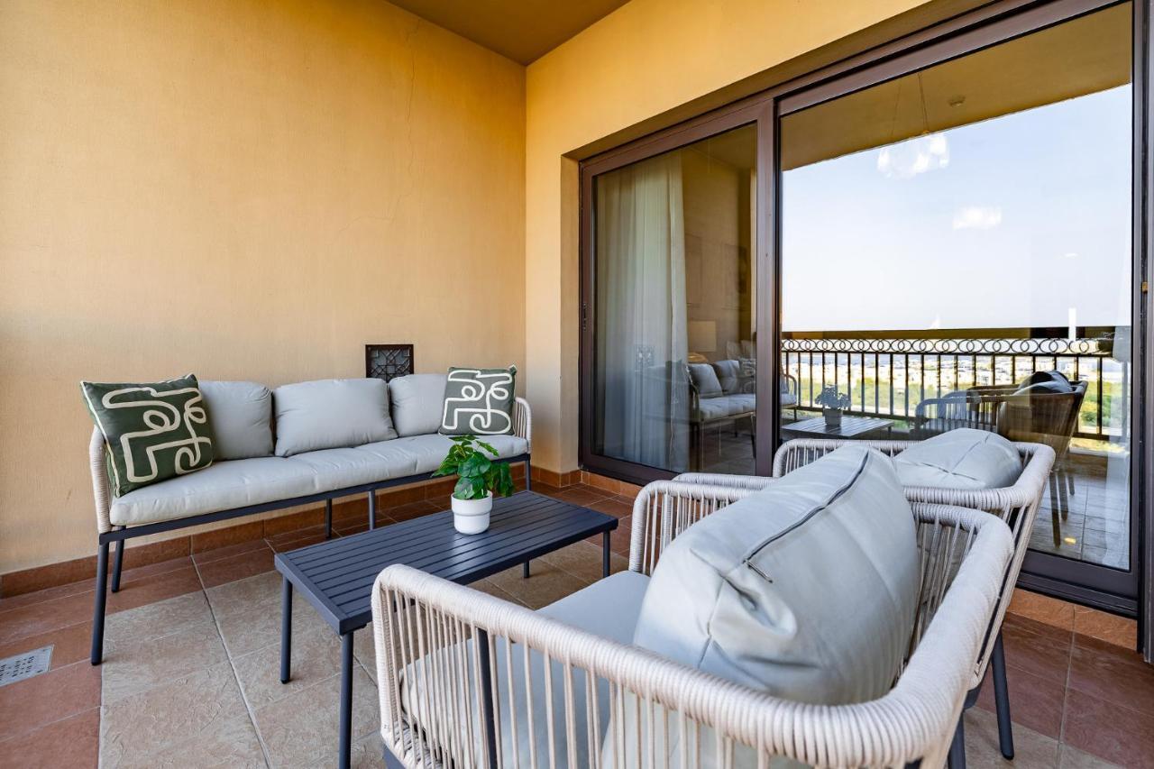 In Fairmont South Palm Jumeirah Apartment Dubai
