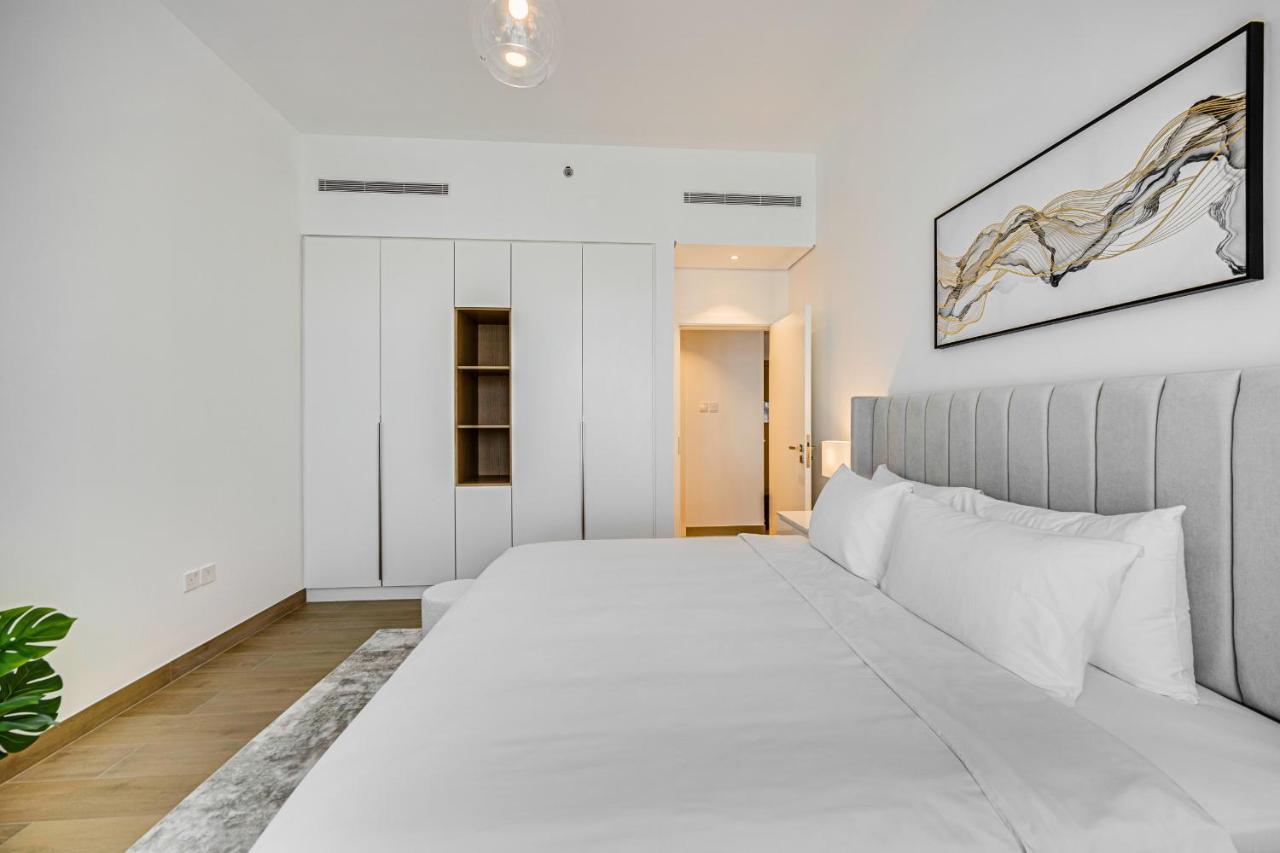 Amazing 1 Bedroom In Port De La Near The Sea Dubai