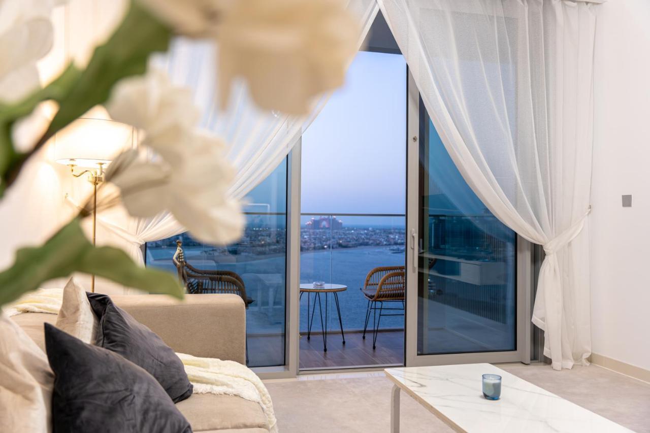Your Luxury Beachfront Living Apartment