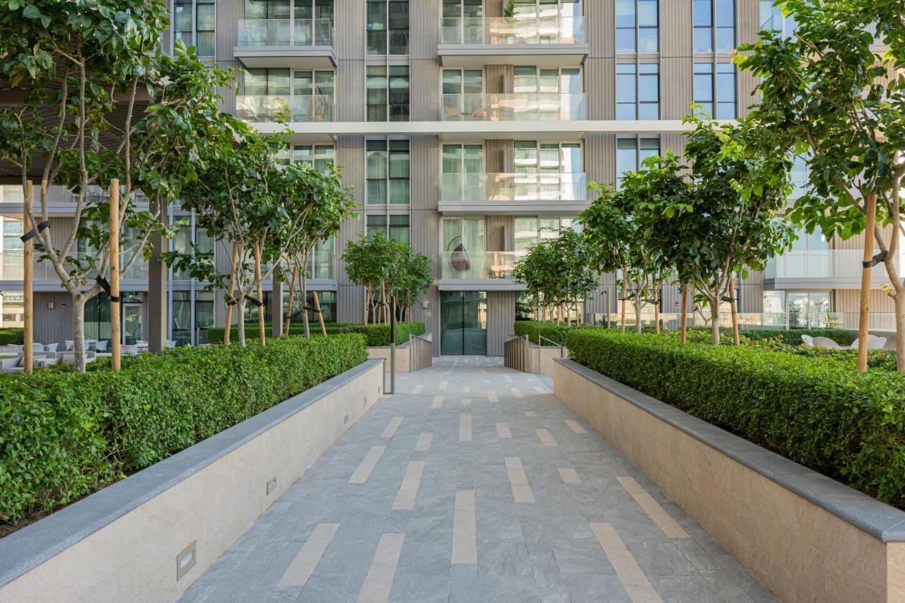 Your Luxury Beachfront Living Apartment Dubai