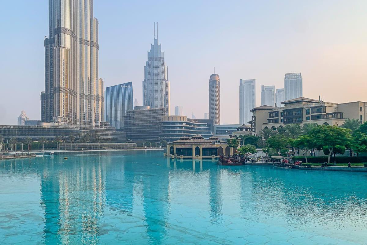 Frank Porter - Burj Vista 1 Apartment Dubai