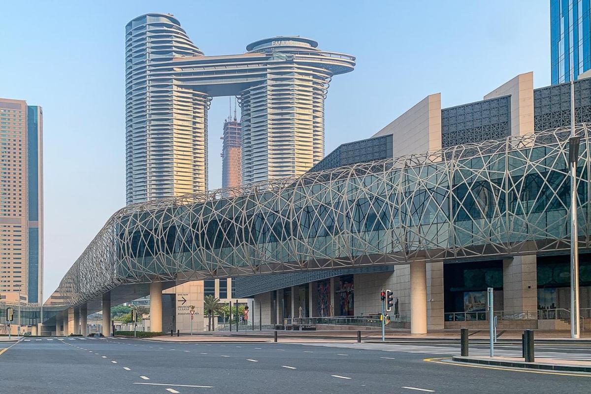 Apartment Frank Porter - Burj Vista 1 *