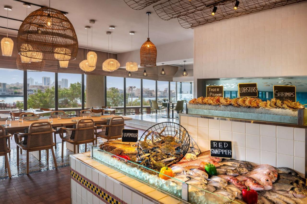 Radisson Blu Hotel, Deira Creek Hotel 5*