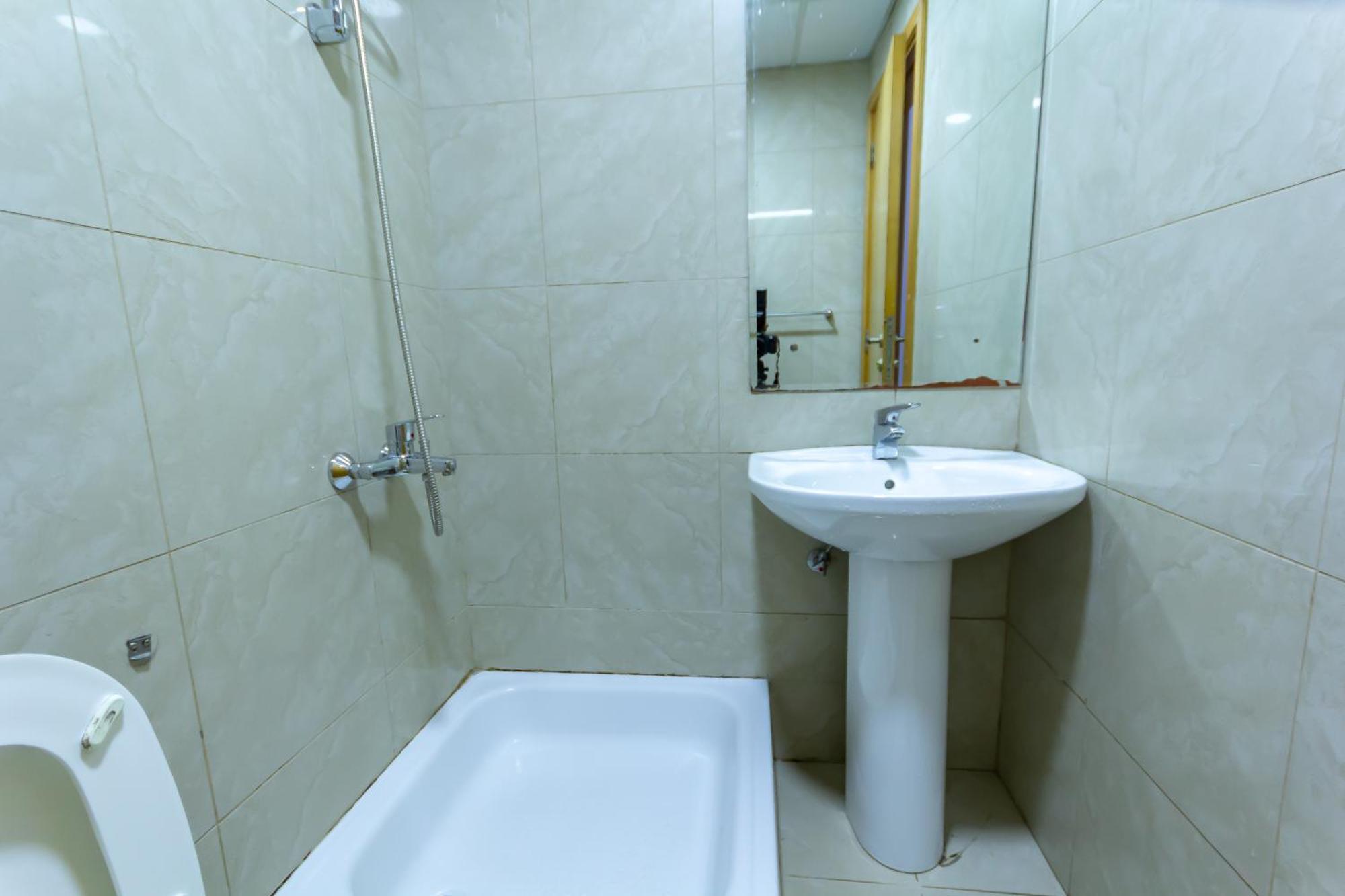 Budget With Private Bathroom For 'girls' Only In Dubai, Marina Apartment