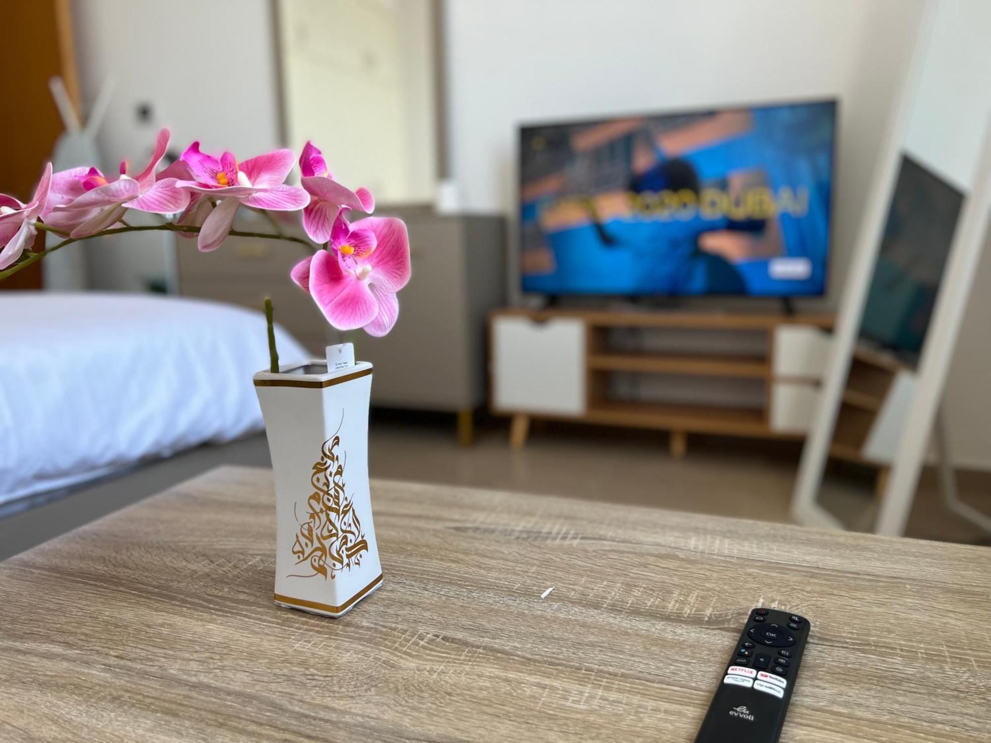 Marina Crown Tower For Girls Privatunterkunft Dubai