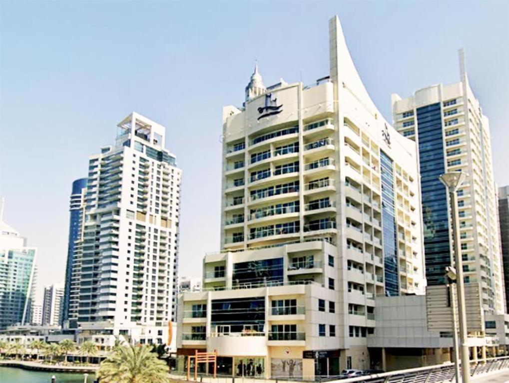 Marina And Sea View At 10mn From Jbr & Metro Deluxe For 4ppl Late Check-in & Late Check-out