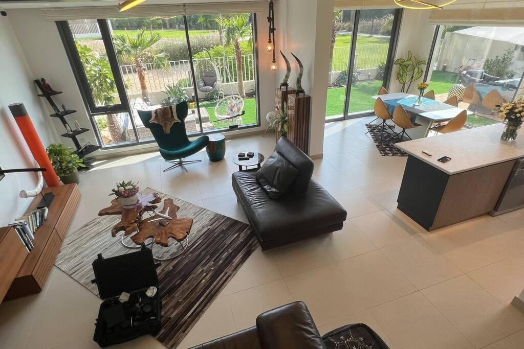 Dayf-nad Stunning 5 Bedroom In Hills Dubai
