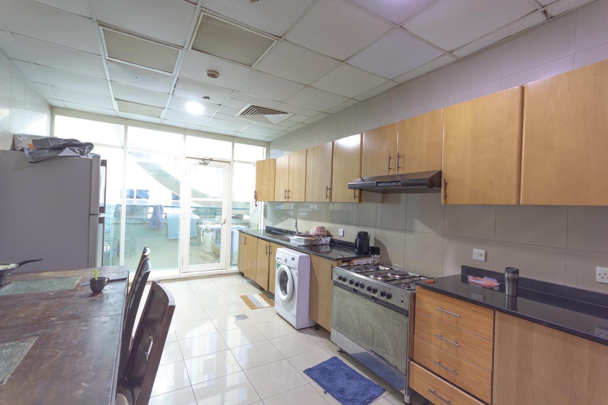 Budget With Private Bathroom For 'girls' Only In Dubai, Marina Apartment