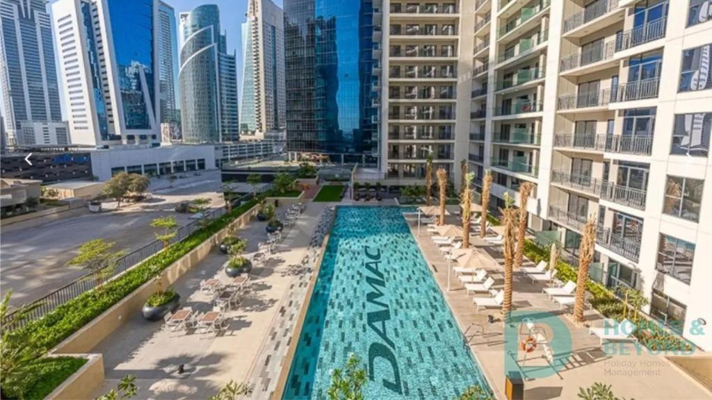 Apartment Aya Boutique - Aqua Canal One-bedroom Retreat At Zada Tower
