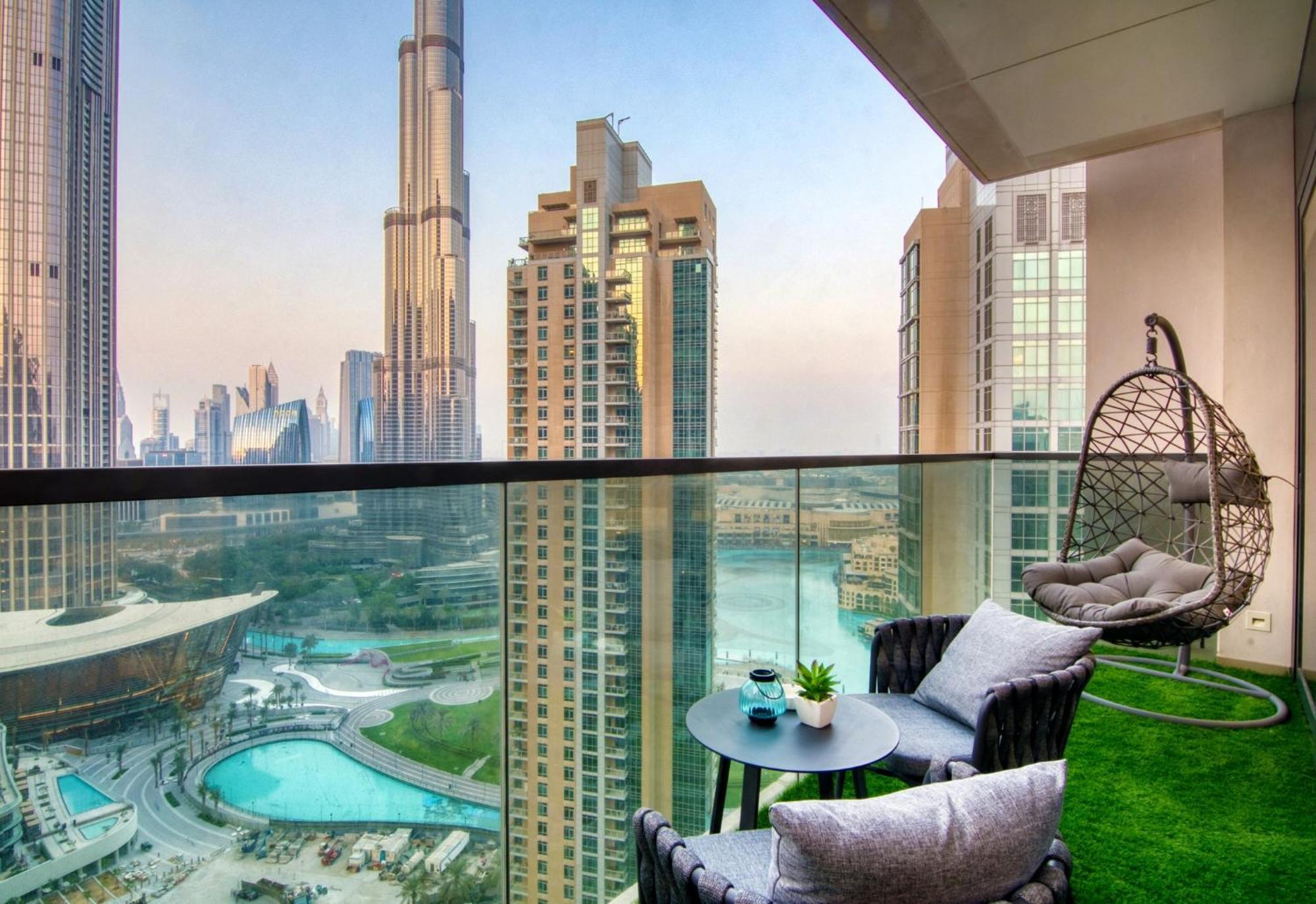 Apartment Spacious And Overlooking Burj & Fountains Dubai