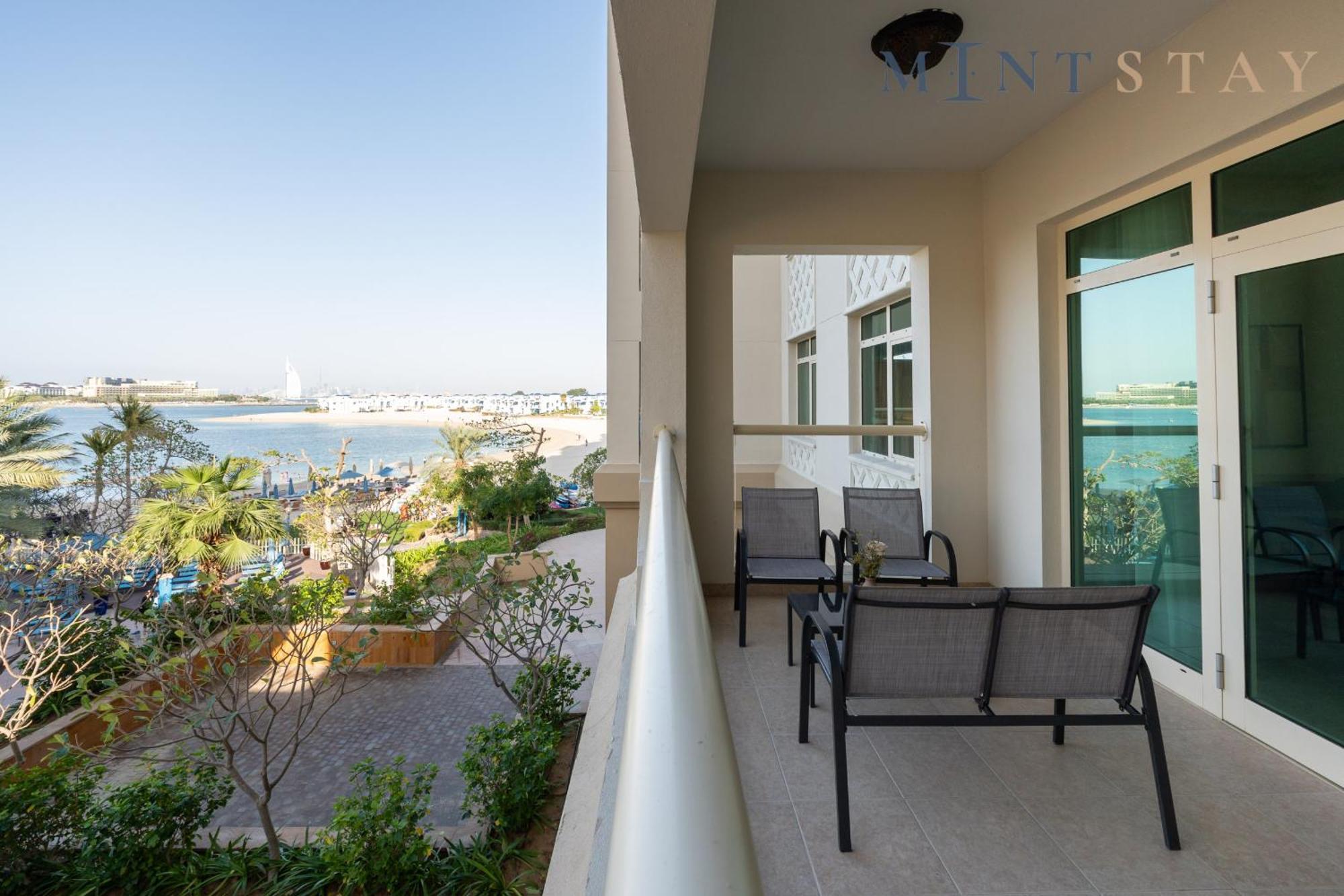 Shoreline 7, Palm Jumeirah - Mint Apartment