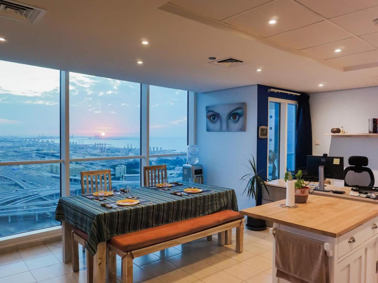 Spacious Jlt High Floor 1bed Wstunning Views Apartment
