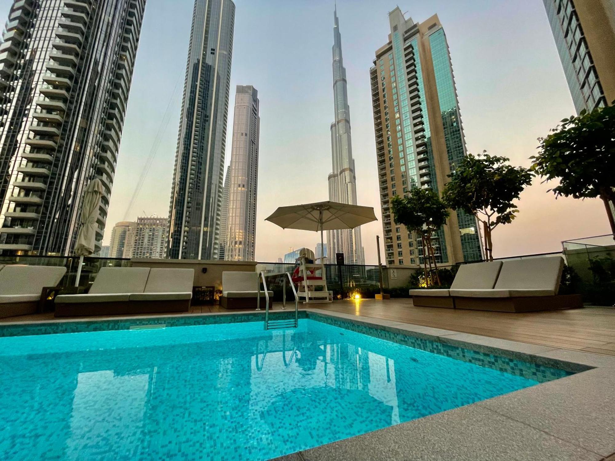 Chic Luxe 2br I High Floor L By Burj Khalifa & Mall I Pool L Gym *