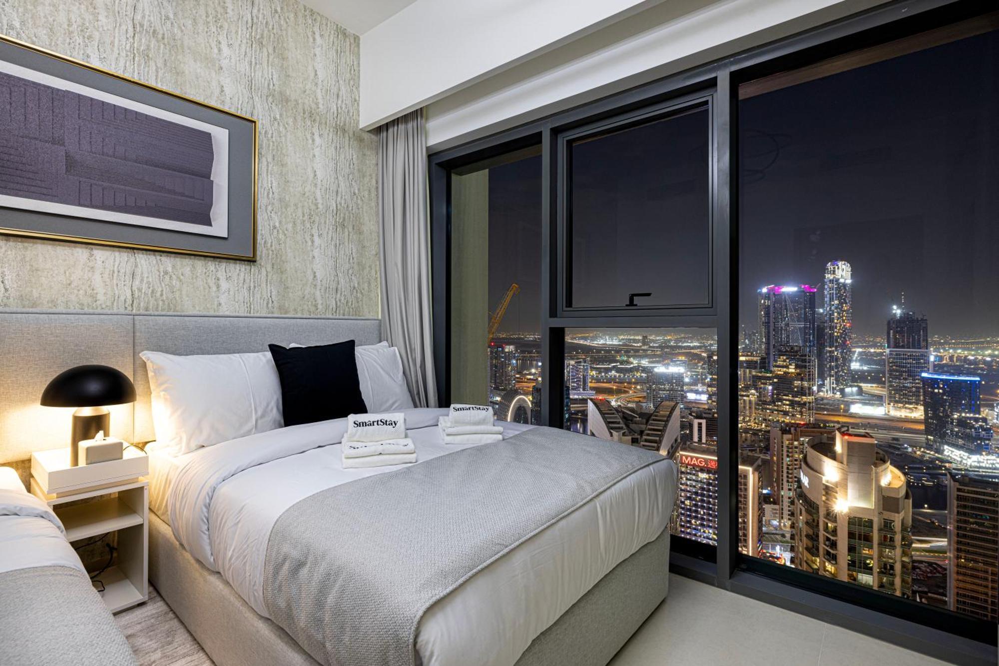 Smartstay At Burj Royale - Full Burj Khalifa View - Brand New Luxury Apartment *