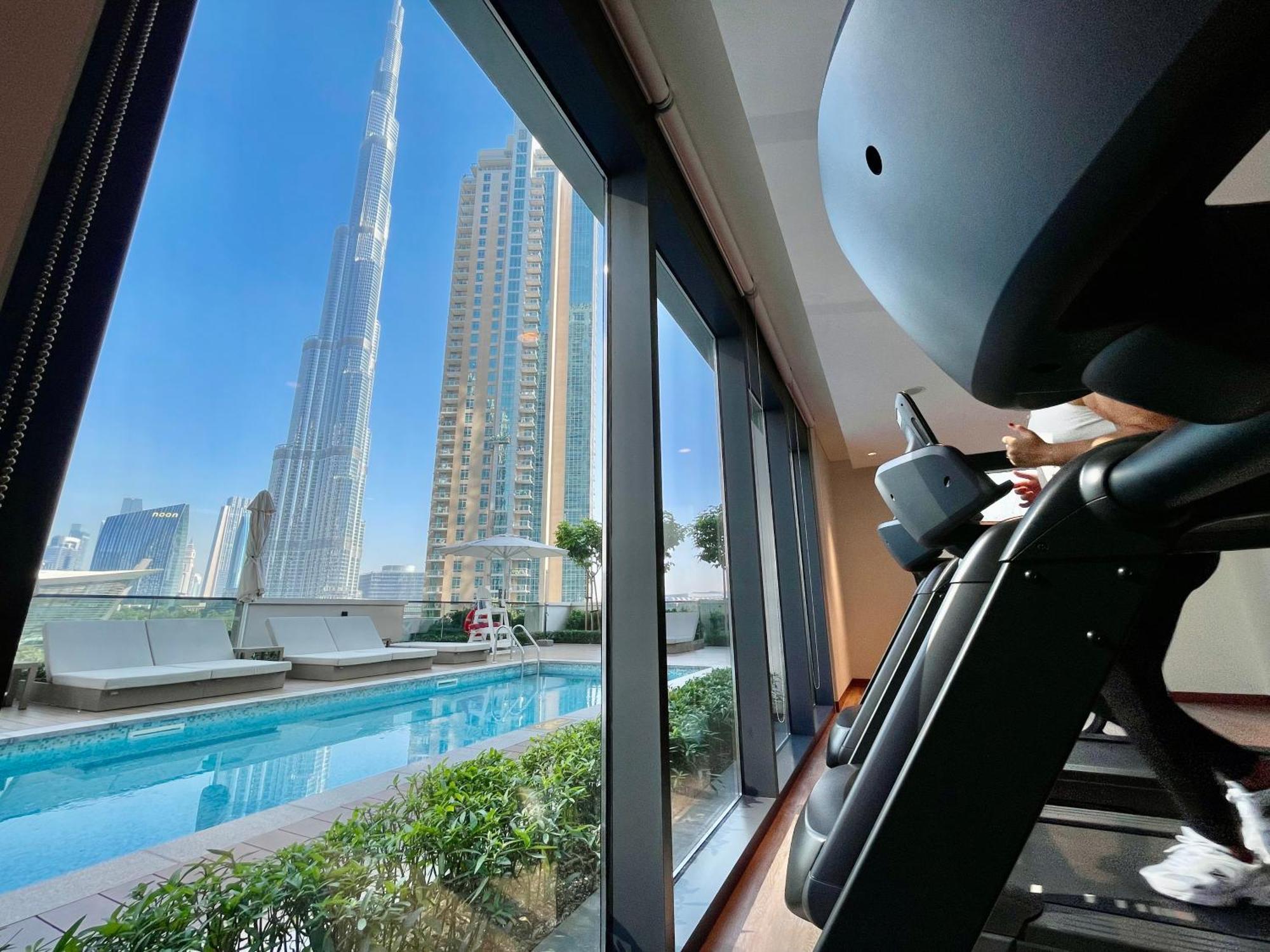 Chic Luxe 2br I High Floor L By Burj Khalifa & Mall I Pool L Gym Apartment *