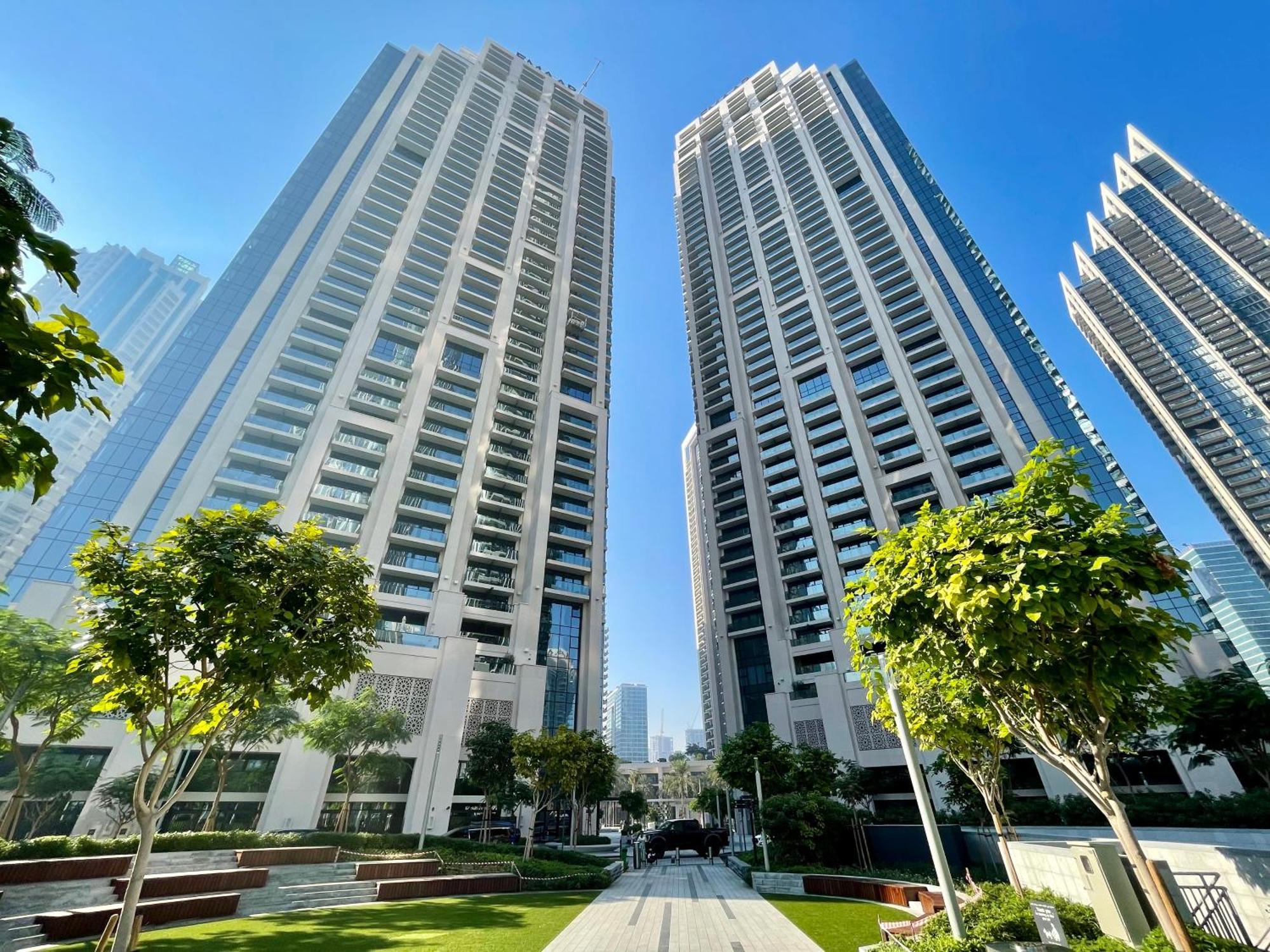 Chic Luxe 2br I High Floor L By Burj Khalifa & Mall I Pool L Gym Apartment Dubai