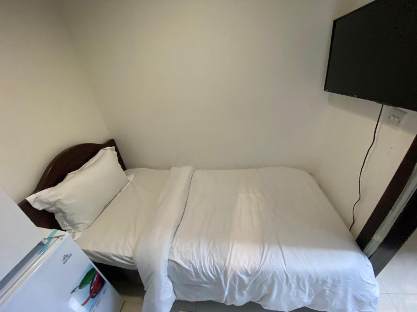 Budget With Private Bathroom For 'girls' Only In Dubai, Marina Dubai