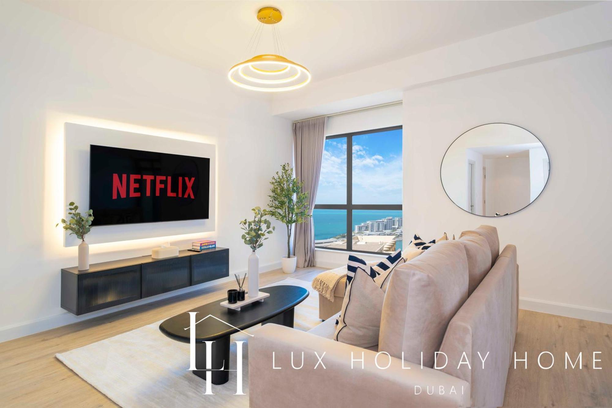 Lux The Eye Sea View Apartment *