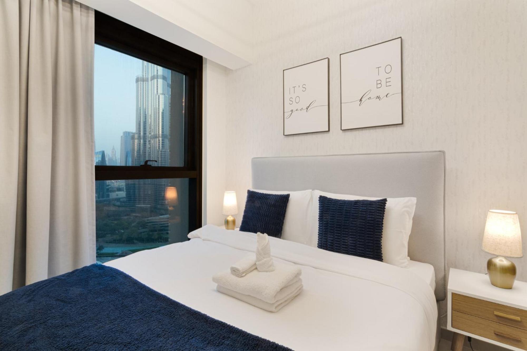 Apartment Spacious And Overlooking Burj & Fountains Dubai