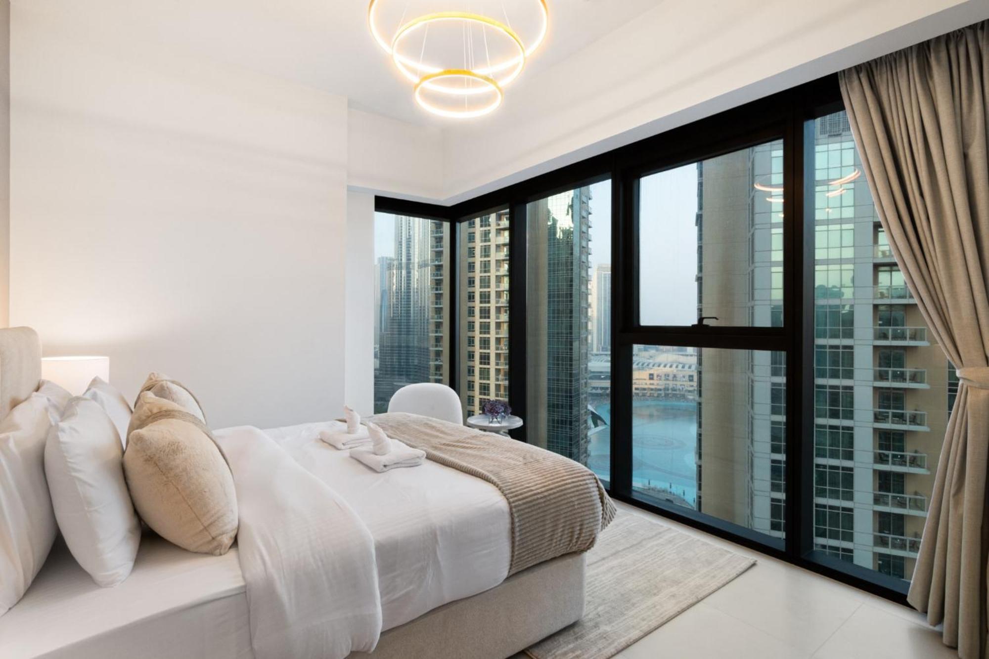 Spacious And Overlooking Burj & Fountains