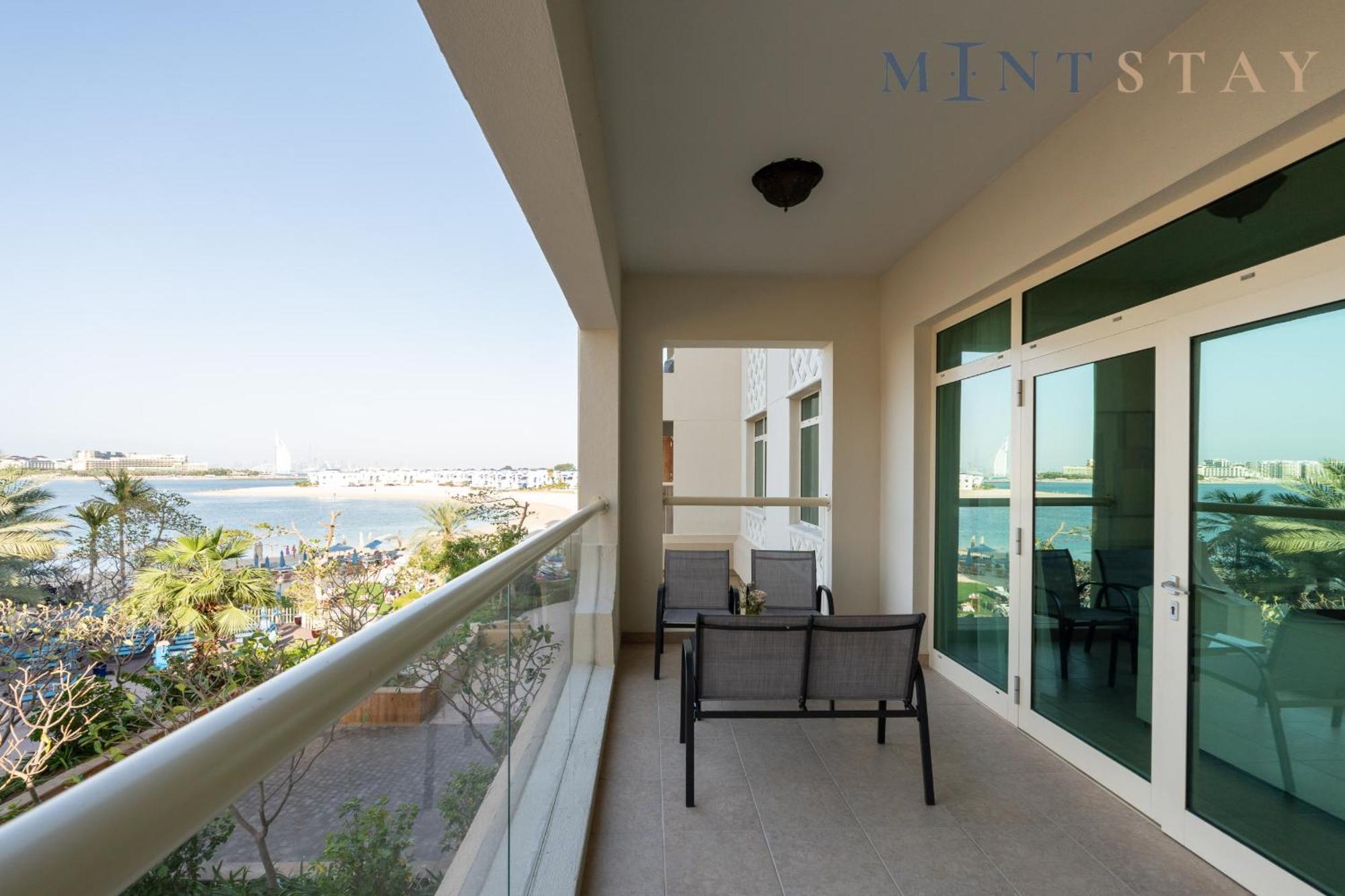 Shoreline 7, Palm Jumeirah - Mint *
