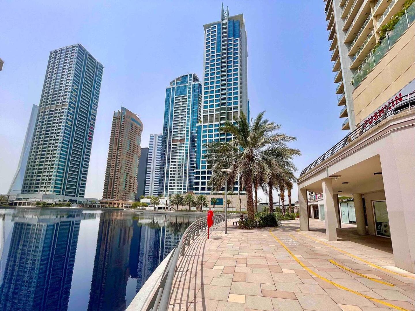 Spacious Jlt High Floor 1bed Wstunning Views Dubai