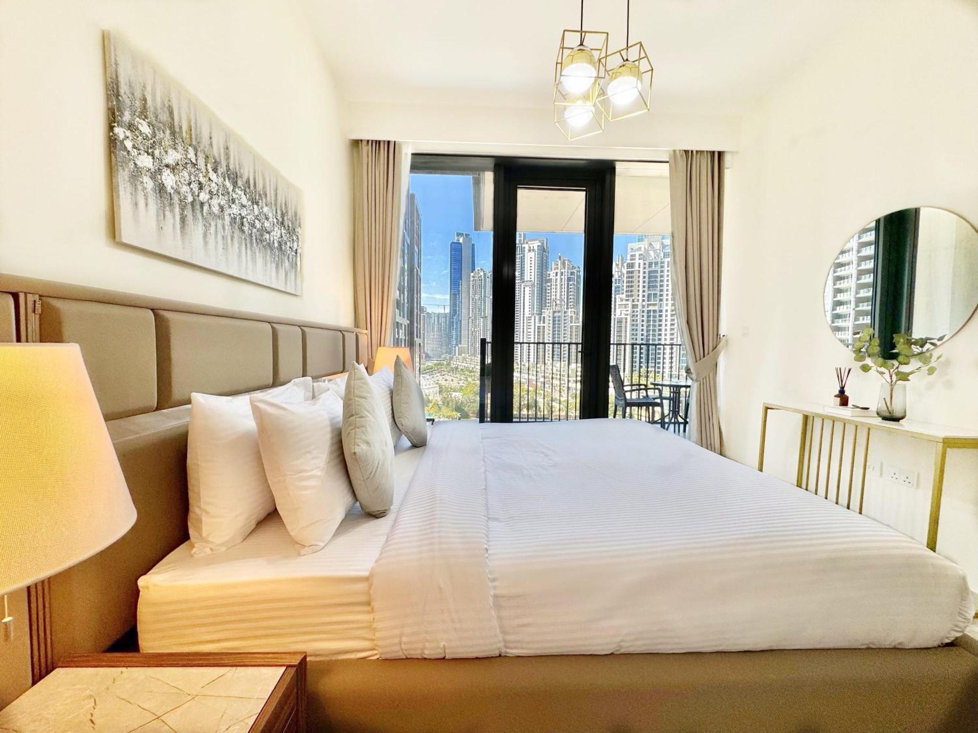 Apartment Spacious And Vibrant 1br In Boulevard Heights Dubai