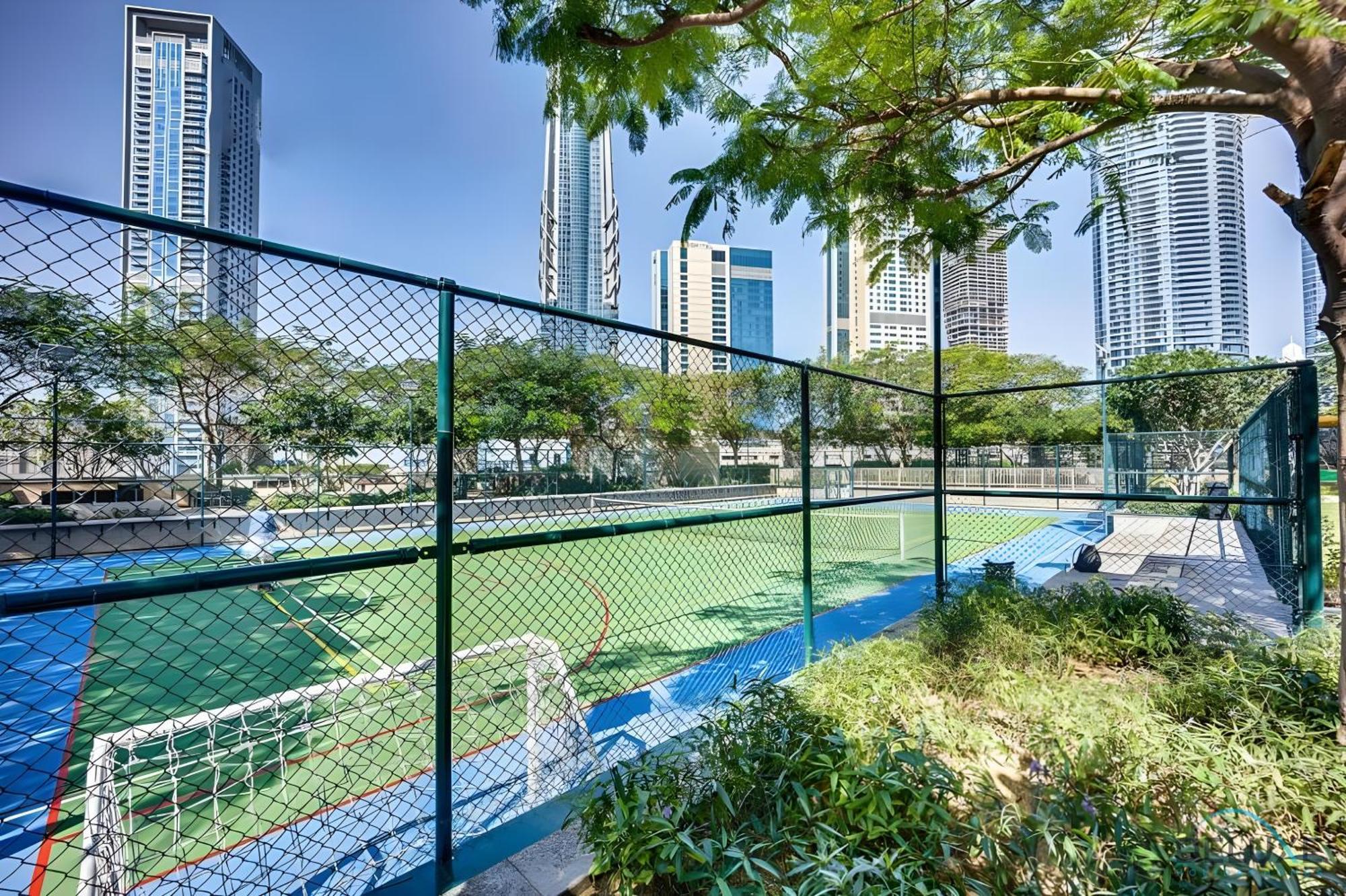 Gorgeous 2br In Burj Vista Tower 1 Downtown By Deluxe Apartment