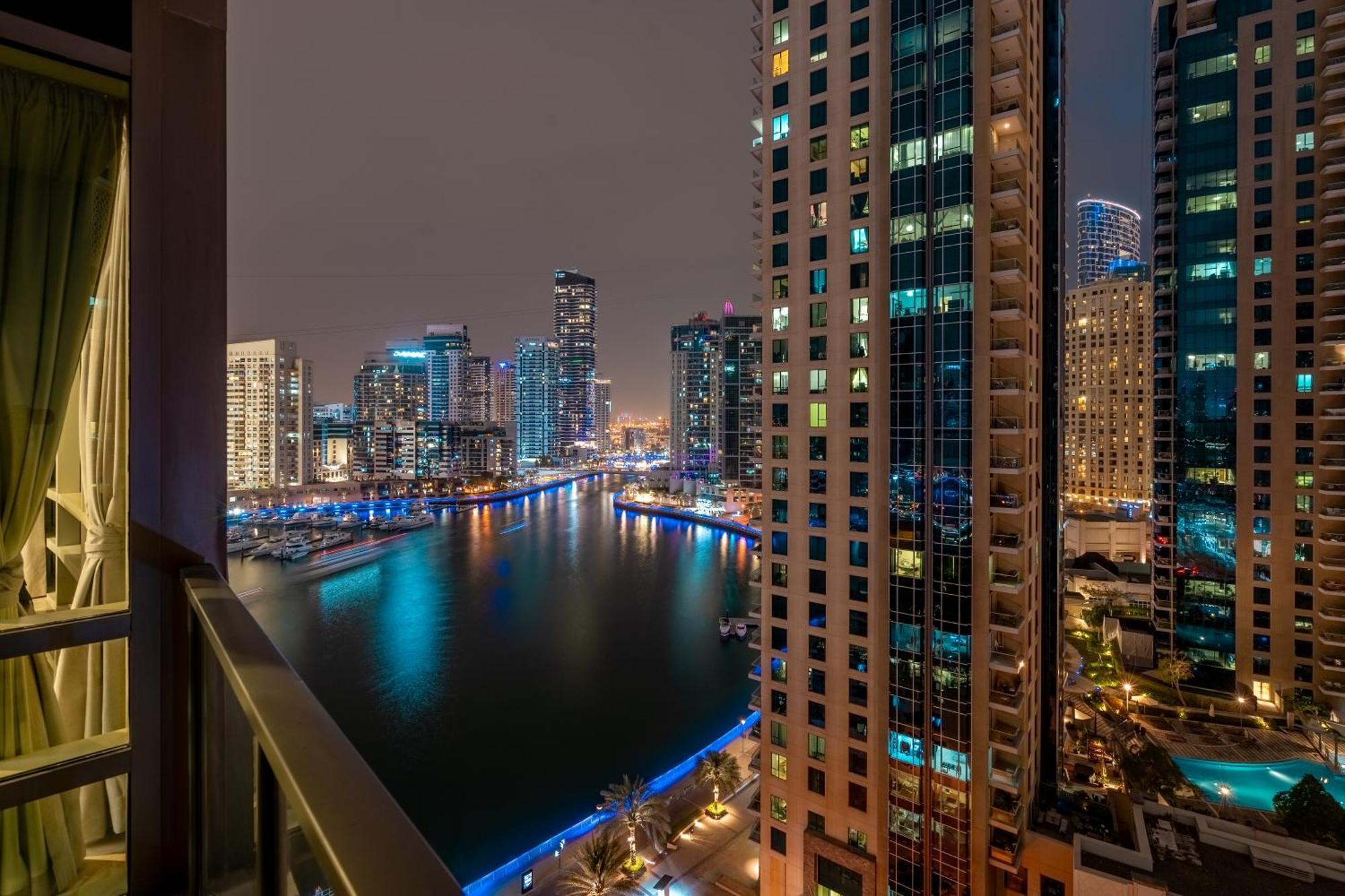 Summer Deal- Best Marina Views- Spacious & Premium 1Bdr Apartment - 3Mn Walk To Tram, Jbr & Beach (Adults Only) *
