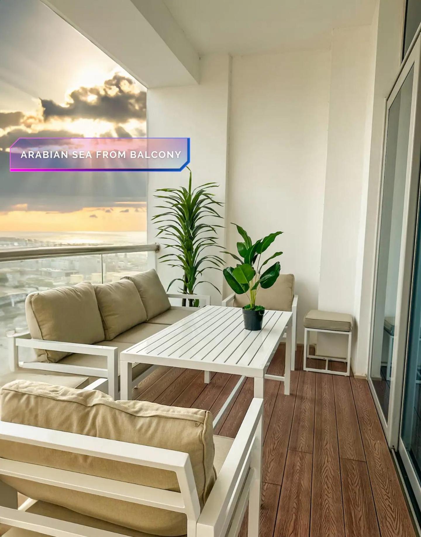 Luxurious 2 Bedroom With Iconic Marina & Arabian Sea View