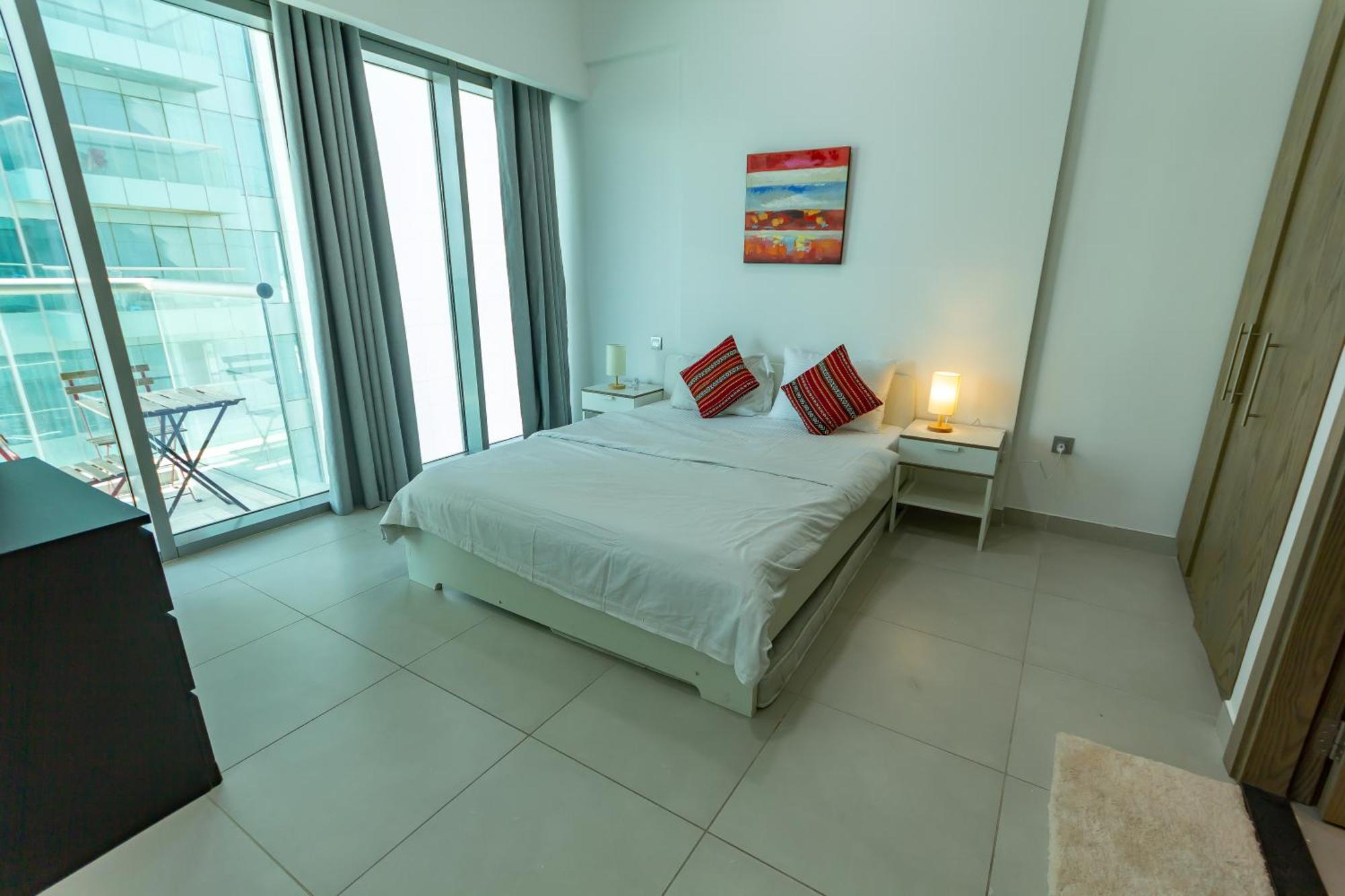 Apartamento Deluxe One Bedroom For Rent In Al Barsha South *