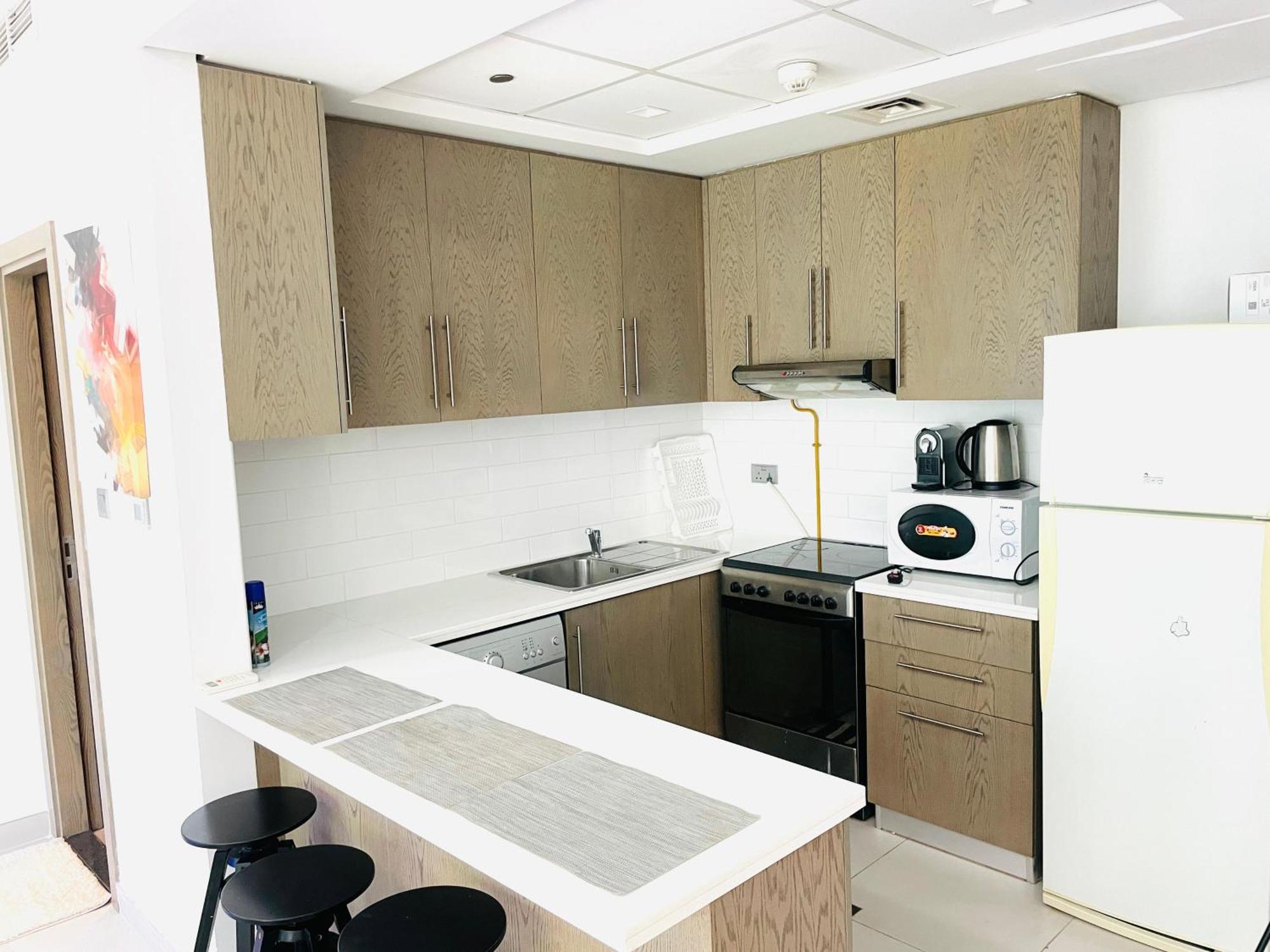 Deluxe One Bedroom For Rent In Al Barsha South *