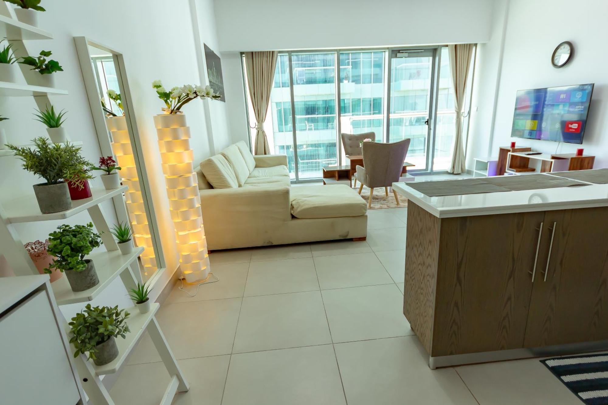 Deluxe One Bedroom For Rent In Al Barsha South Apartamento *