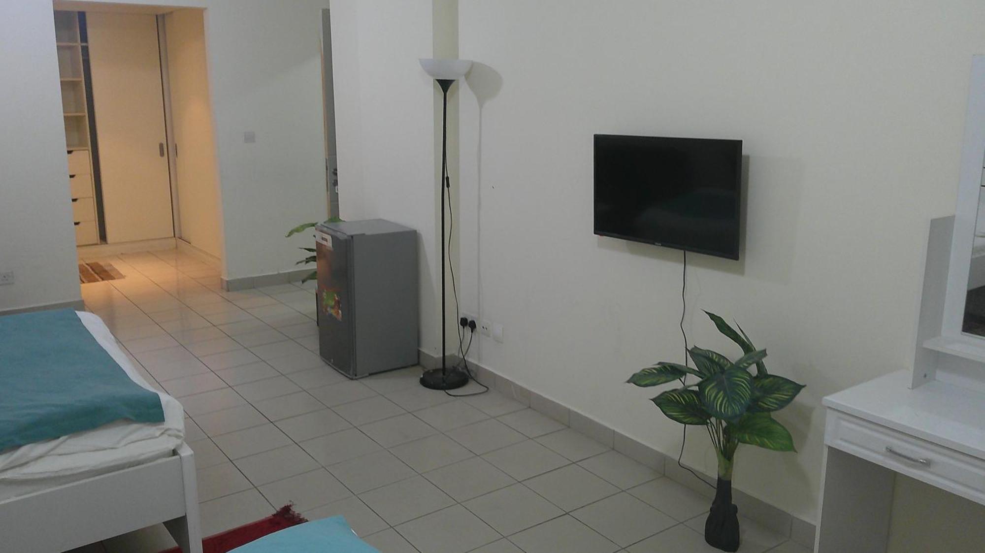 Ruby Star F2 Hostel Dubai
