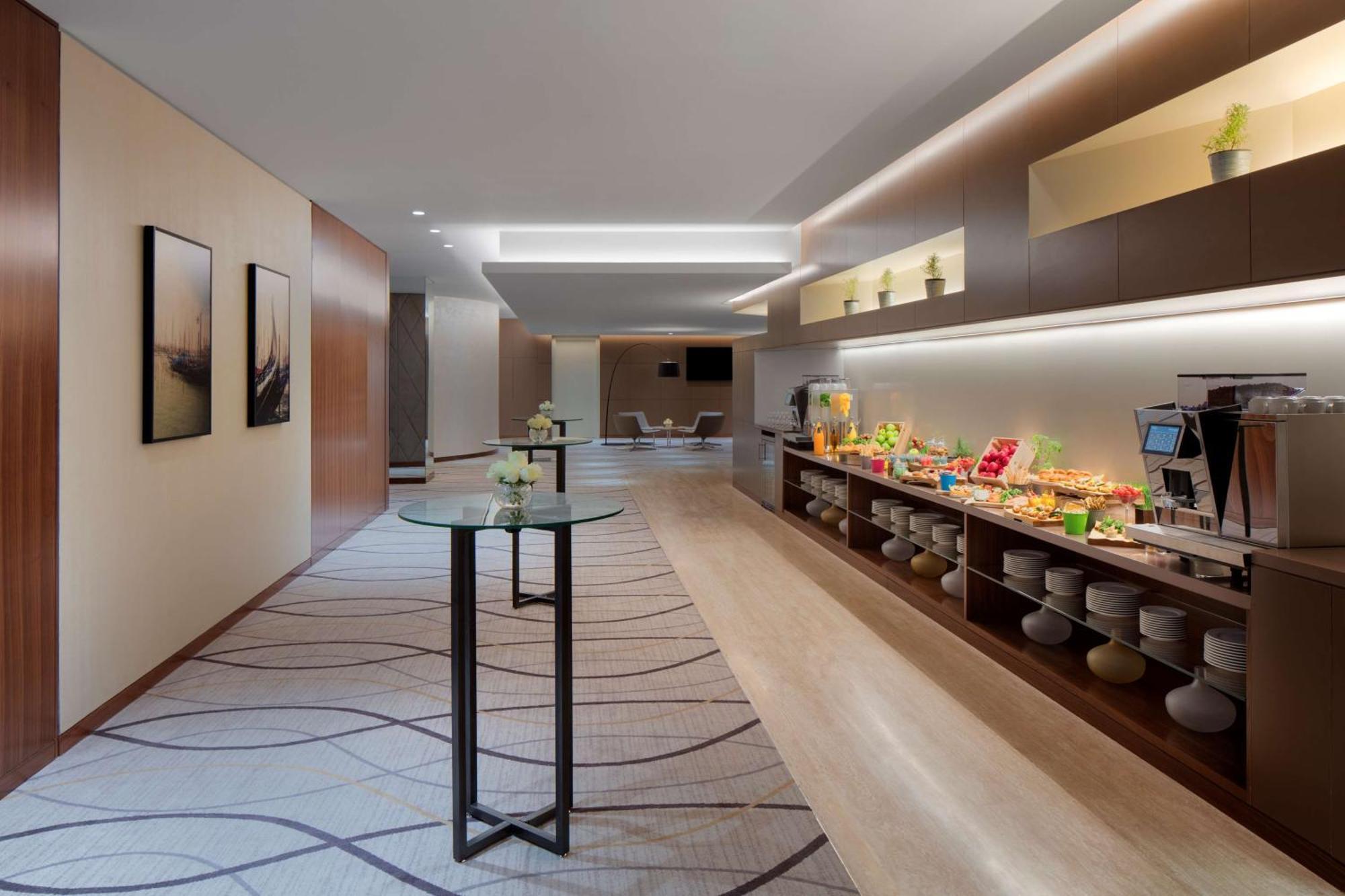 Hotel Radisson Blu Hotel, Deira Creek 5*
