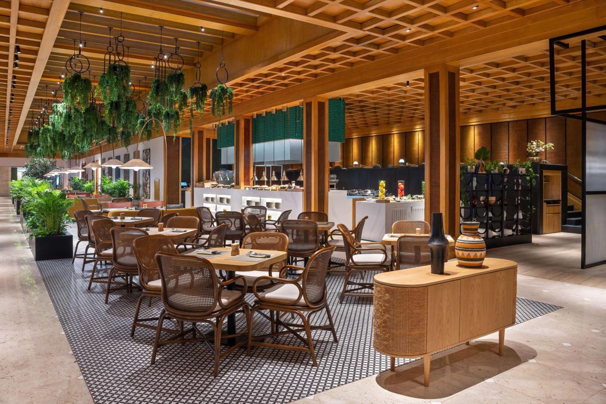Hotel Radisson Blu Hotel, Deira Creek 5*