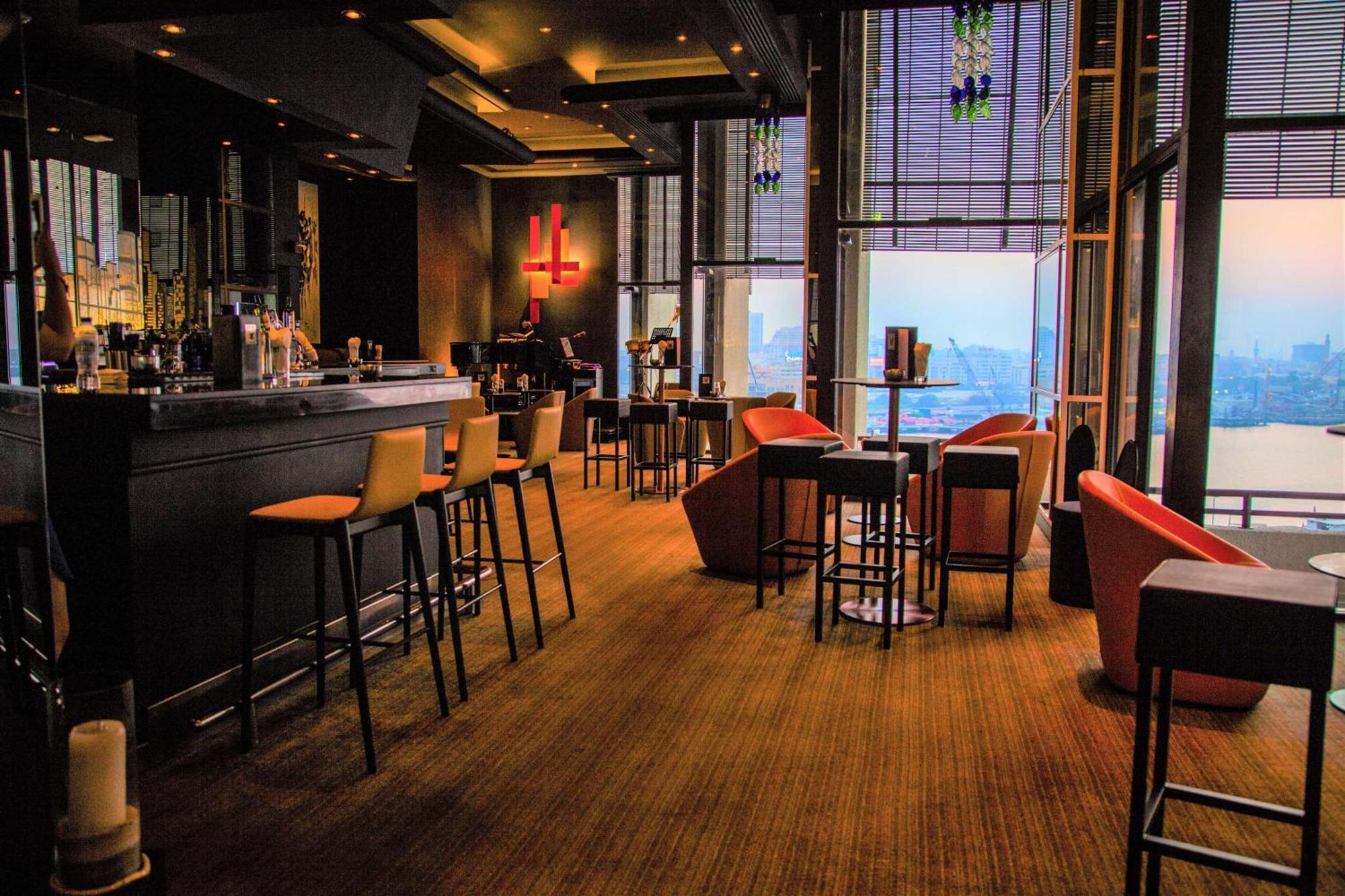 Radisson Blu Hotel, Deira Creek Hotel 5*