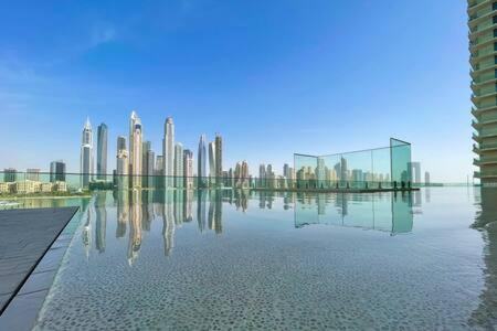 Apartment Private Beachfront 1 Bed With 180 View Of Marina Skyline *