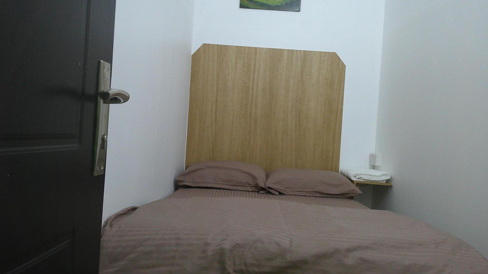 Ruby Star Budget With Shared Washroom Access 321 Inn *