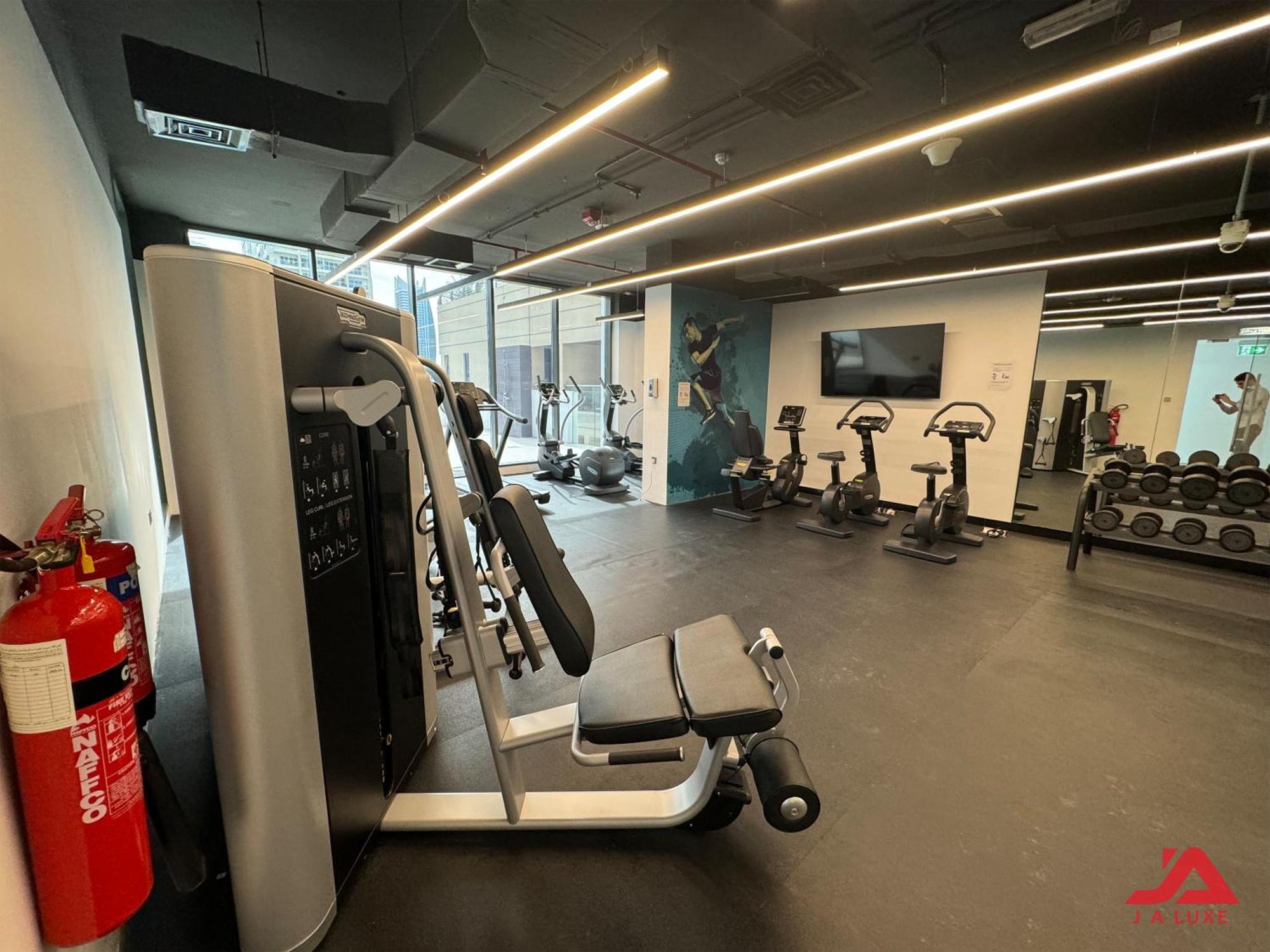 Daire Cozy Sea View Apt In Liv Tower, Marina Cozy Marina & Sea View Apt In Bay Central Tower With Modern Gym & Pool, Steps To Jbr Beach & Metro