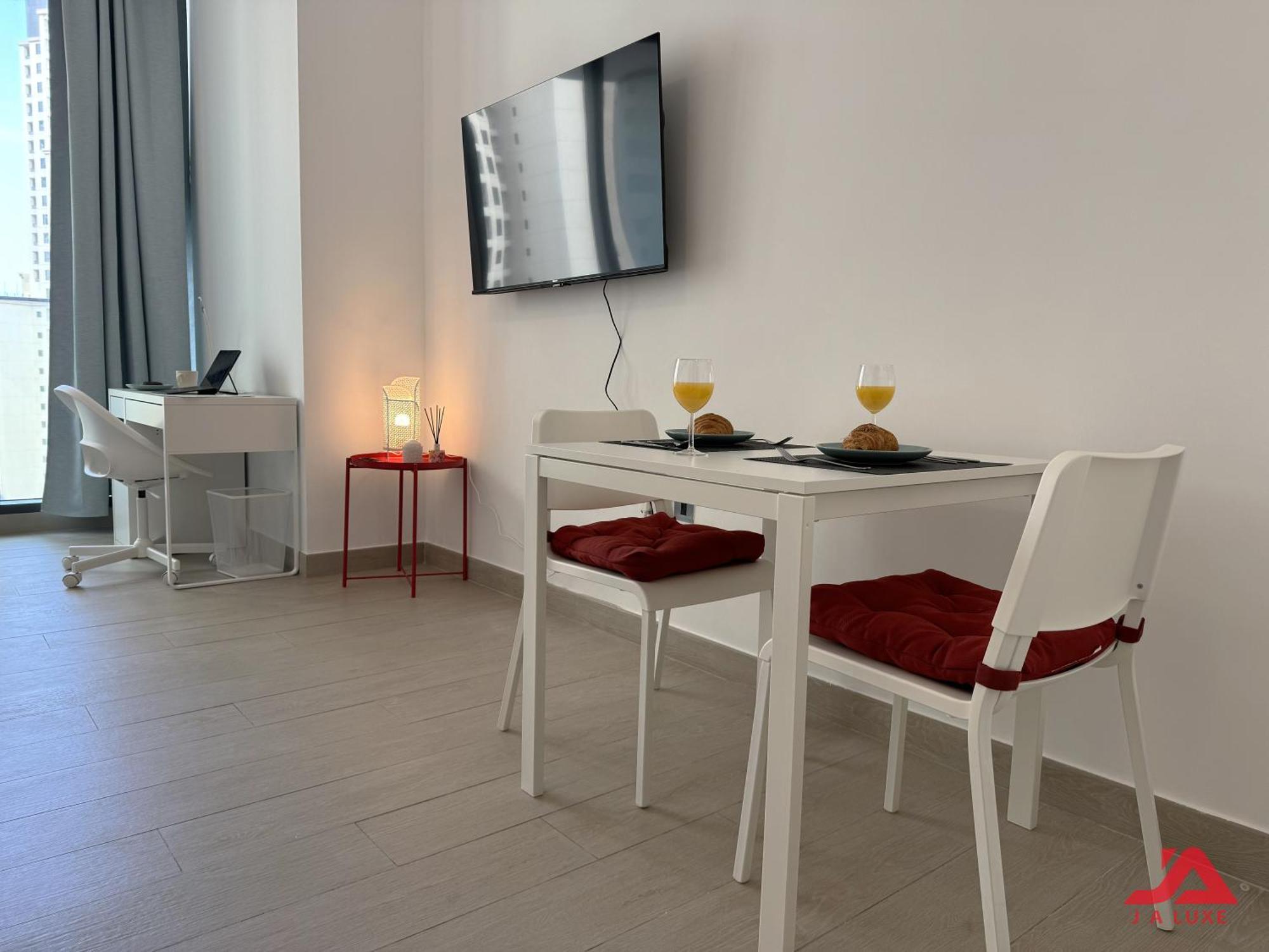 Cozy Sea View Apt In Liv Tower, Marina Cozy Marina & Sea View Apt In Bay Central Tower With Modern Gym & Pool, Steps To Jbr Beach & Metro