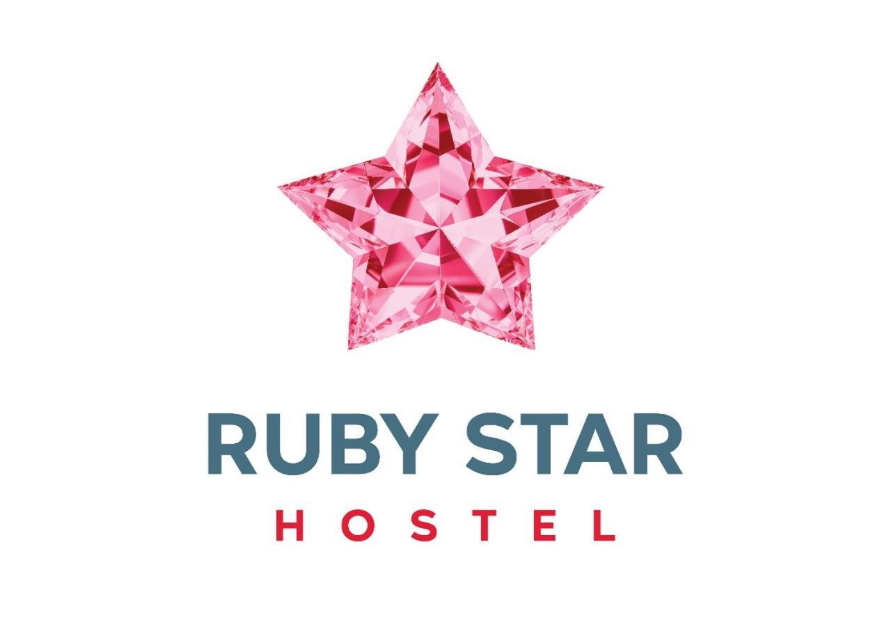 Ruby Star Budget With Shared Washroom Access 321 * Dubai
