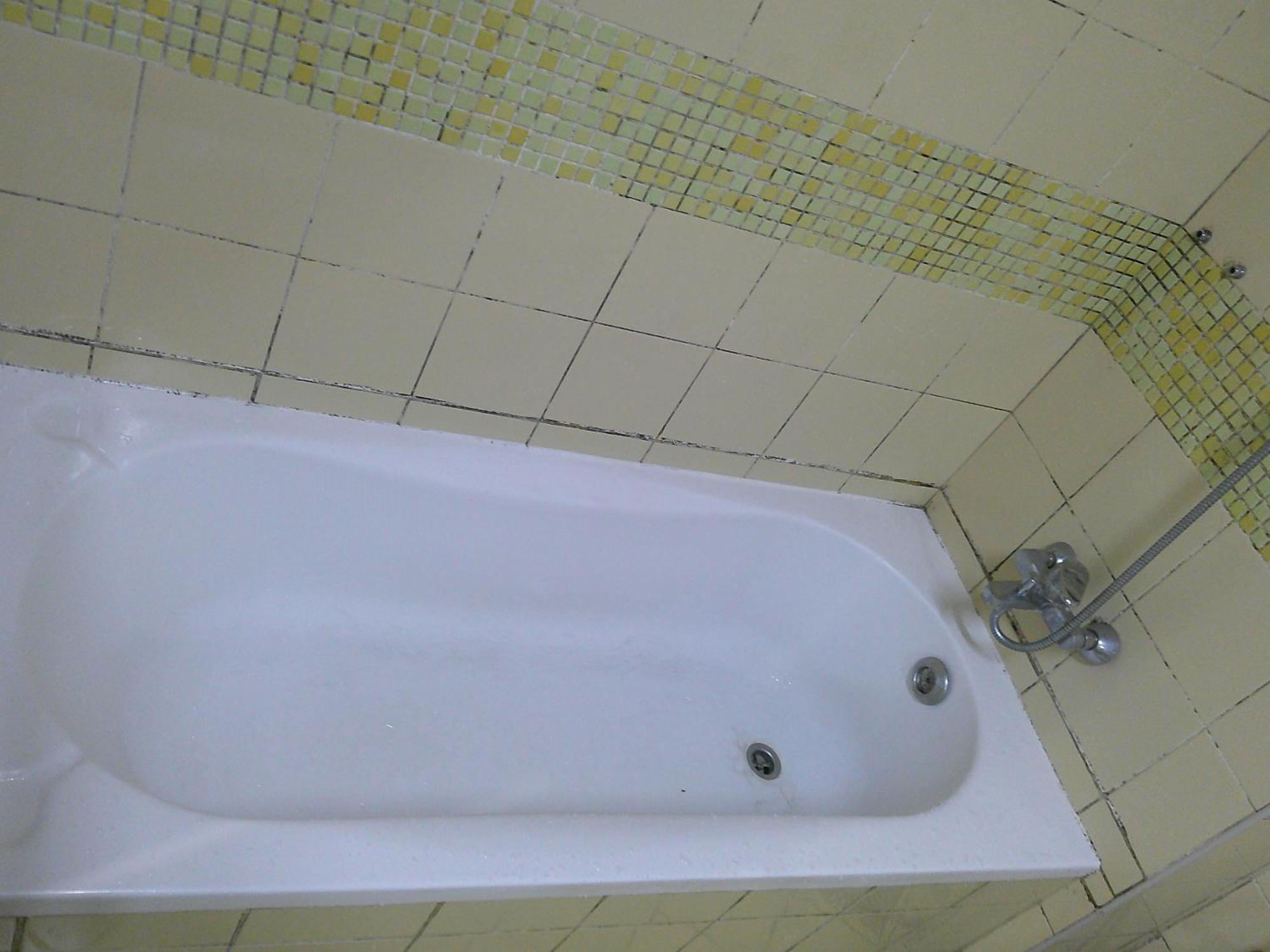 Ruby Star Budget With Shared Washroom Access 321