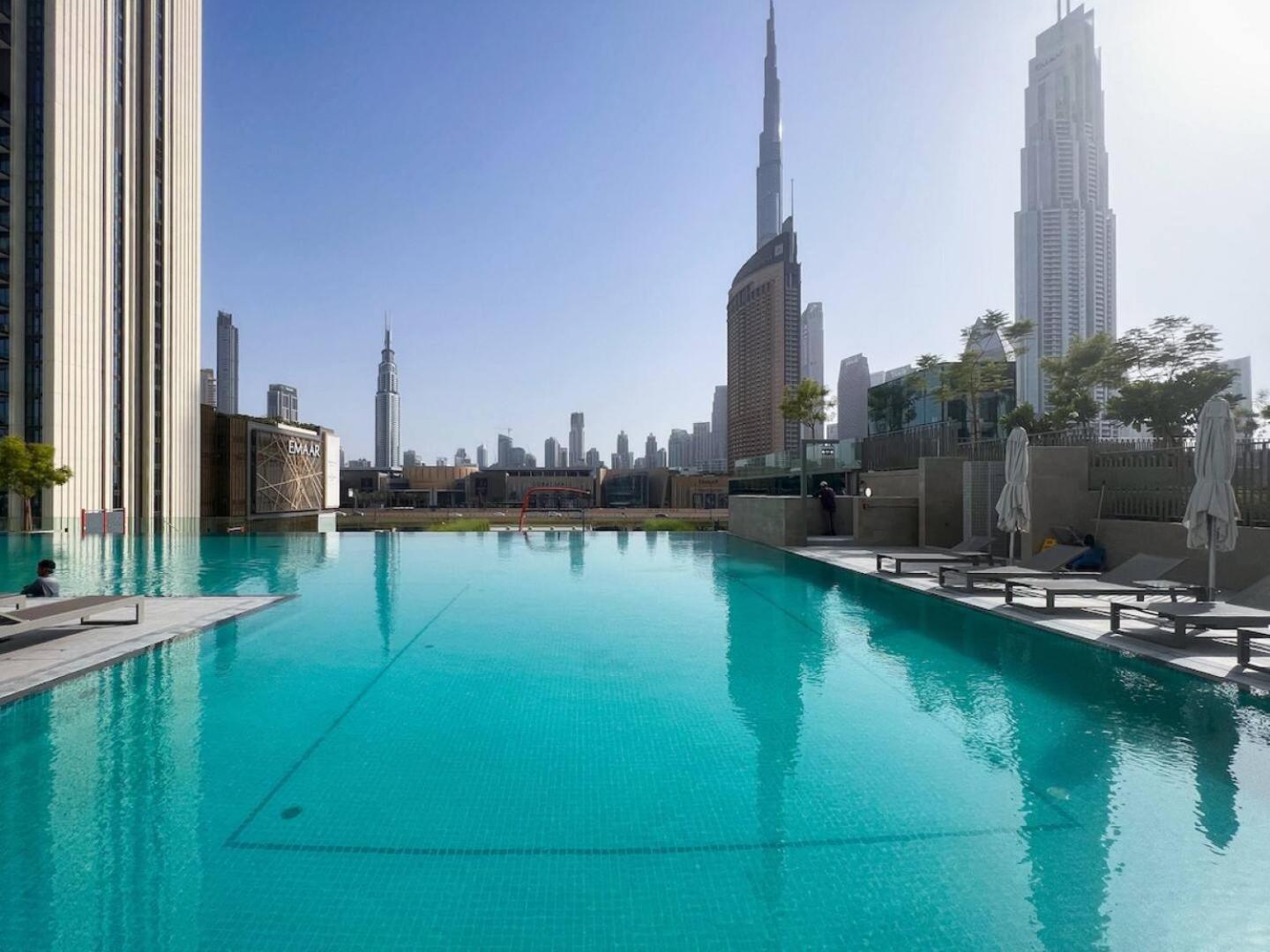 Super Luxury Elevated 2 Bedroom Full Burj Khalifa View * Dubai