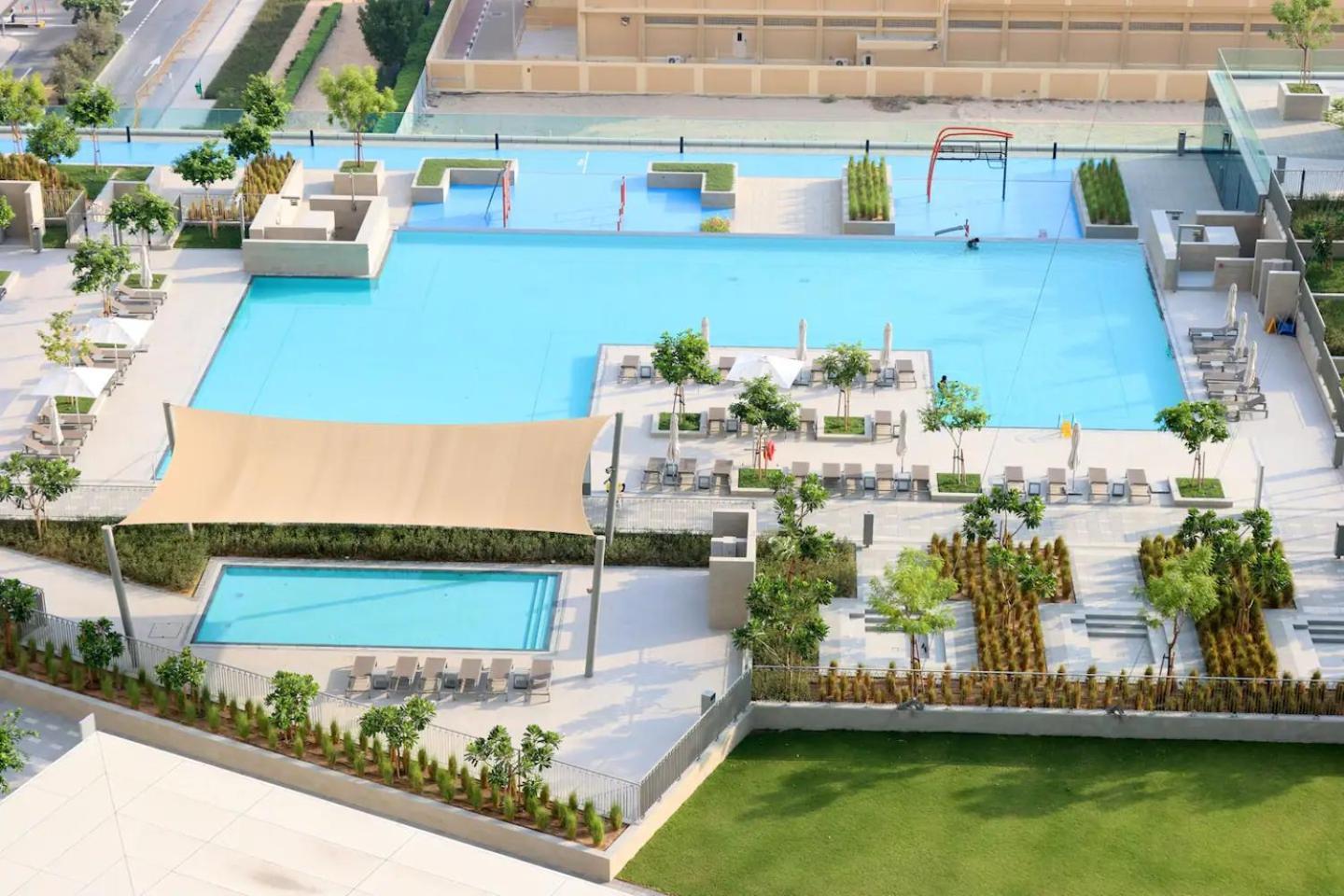 Super Luxury Elevated 2 Bedroom Full Burj Khalifa View Apartment Dubai