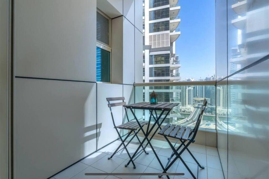 Nr Beach/2 Bed Upgraded/terrace Apartment Dubai